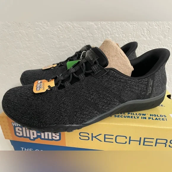 Skechers Breathe Easy Knitty Waves Hands Free Slip-ins Womens 7 Black (100762) - Picture 3 of 13